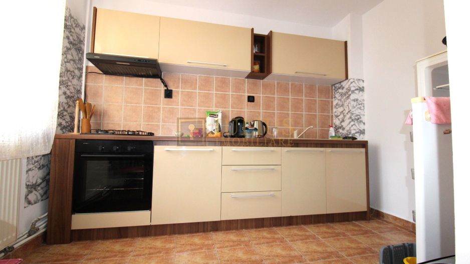 3 camere, etaj 1, centrala - Complex Studențesc - Poză 3