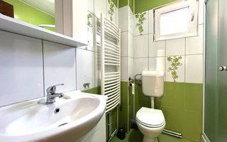 Apartament cu 3 camere, 2 băi și loc de parcare în curte – Turnișor - Poză 10