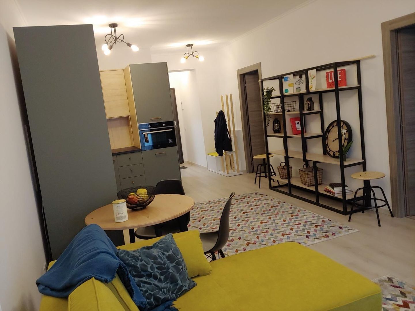 Închiriere  apartament 3 camere SoHo + loc parcare cu statie electrica - Poză 2