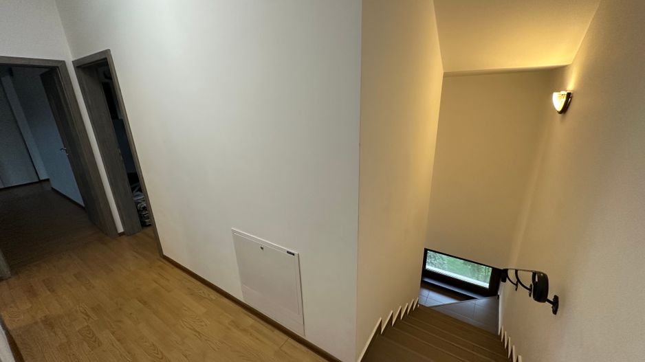 Casă / Vilă cu 4 camere de închiriat în zona Aradului - Poză 27