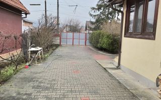 DE VANZARE CASA 5CAMERE ZONA CENTRALA TALMACIU - Poză 35