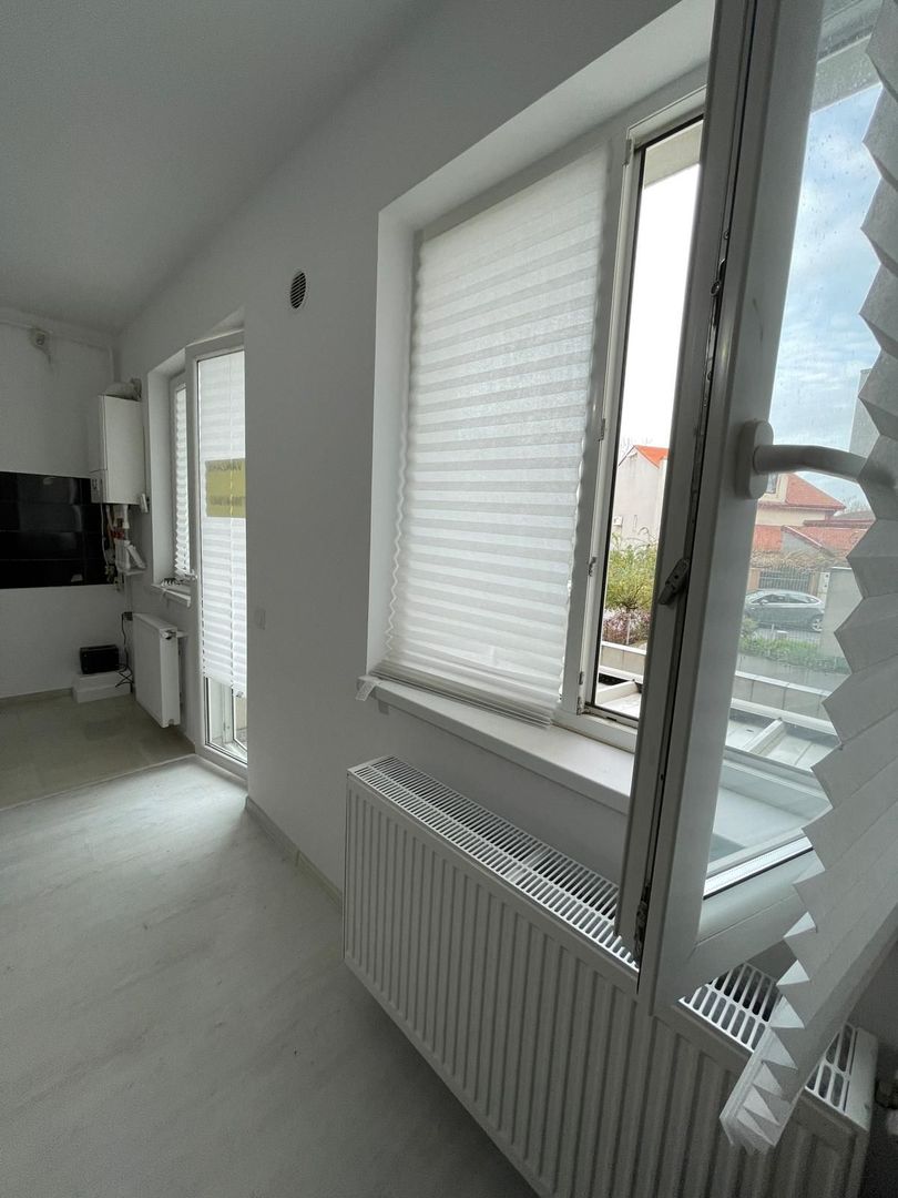 Apartamament 3 camere Grand Arena,centrala proprie/renovat - Poză 6