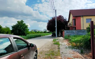 Casa cu 3 apartamente în Dumbravita aproape de pădure - Poză 21