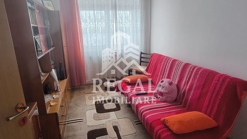 Apartament cu doua camere in zona Micro 7 - Poză 1