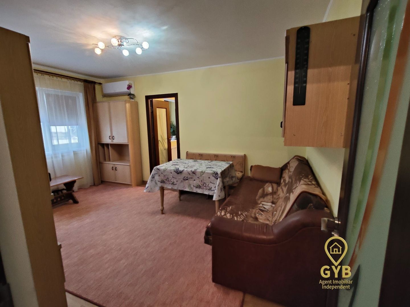 APARTAMENT CU 2 CAMERE DE ÎNCHIRIAT – VELENȚA, STRADA RĂZBOIENI - Poză 5