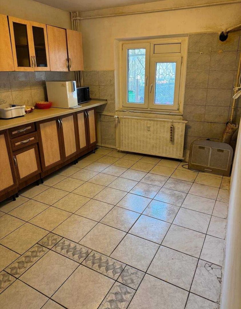 AP. 2 CAMERE VITAN - 65 MP UTILI, NECESITA RENOVARE, COMISION 0% - Poză 2