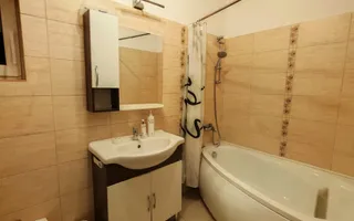 Apartament in casa, 4 camere, Rasnov, Brasov - Poză 12