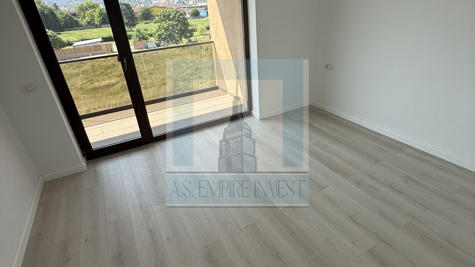 Apartament 3 camere, parcare, boxa, terasa de 274 mp-zona Bartolomeu - Poză 4