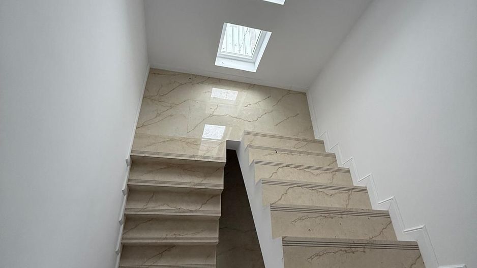 Mutare imediată! Vilă duplex 4 camere cu curte proprie - Poză 12