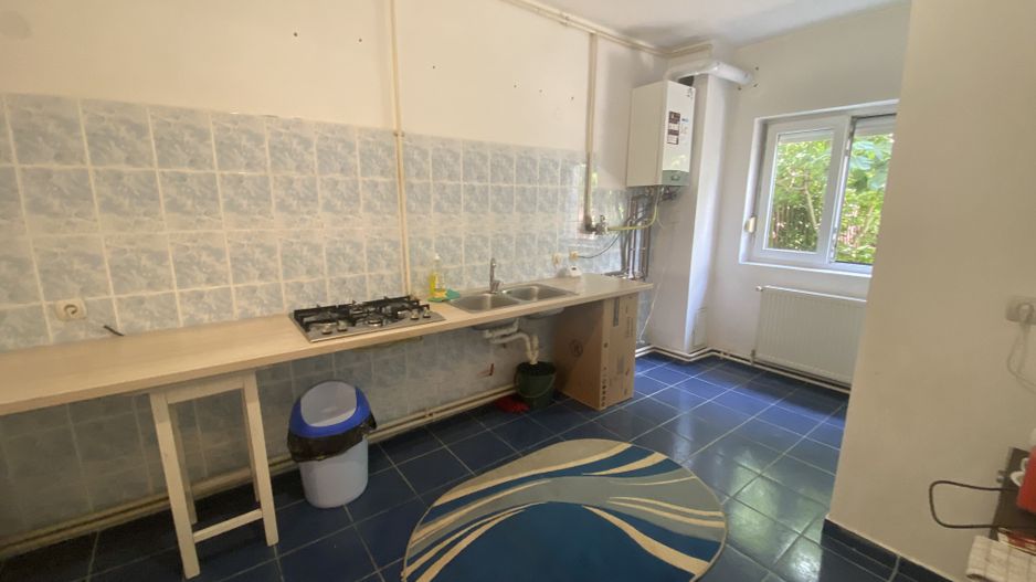 Casa de vânzare/închiriere zona Lunei - Poză 8