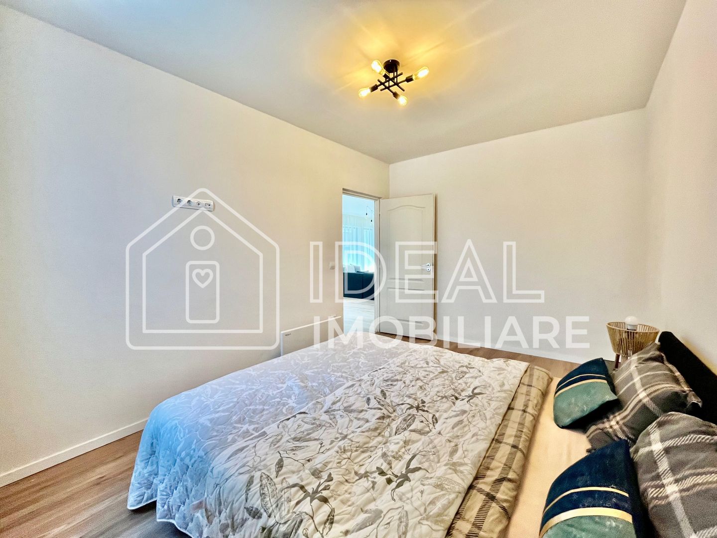 Casa cu 3 camere | 85mpu | Tocile - Poză 7