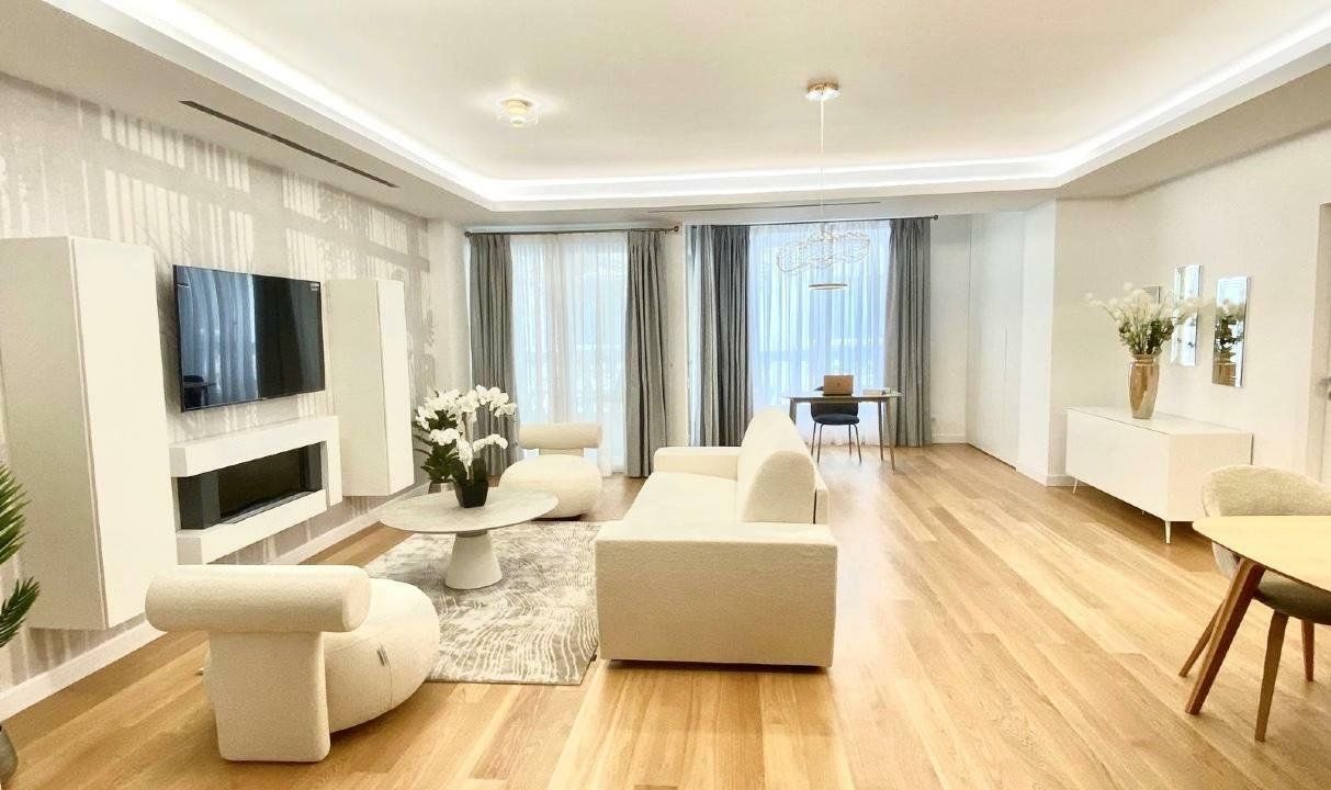 Brand new, luxurious, 4 min walk to Herastrau - Poză 1