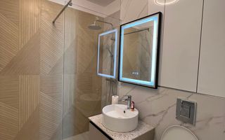 Apartament 2 camere Mamaia | Vedere frontală la lac | mobilat modern - Poză 13