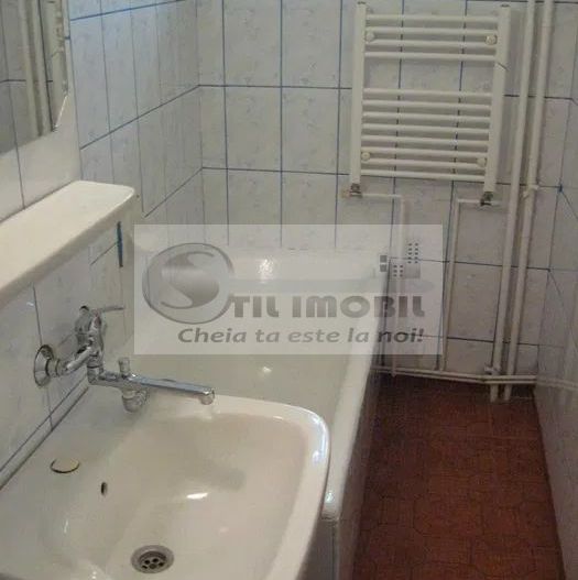 Apartament  de vanzare 2 camere Alexandru cel Bun 42 mp - Poză 3
