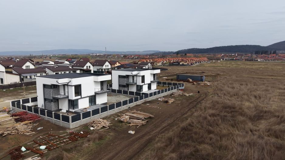 Casă individuală modernă de vânzare – Sânpetru, Brașov - Poză 3