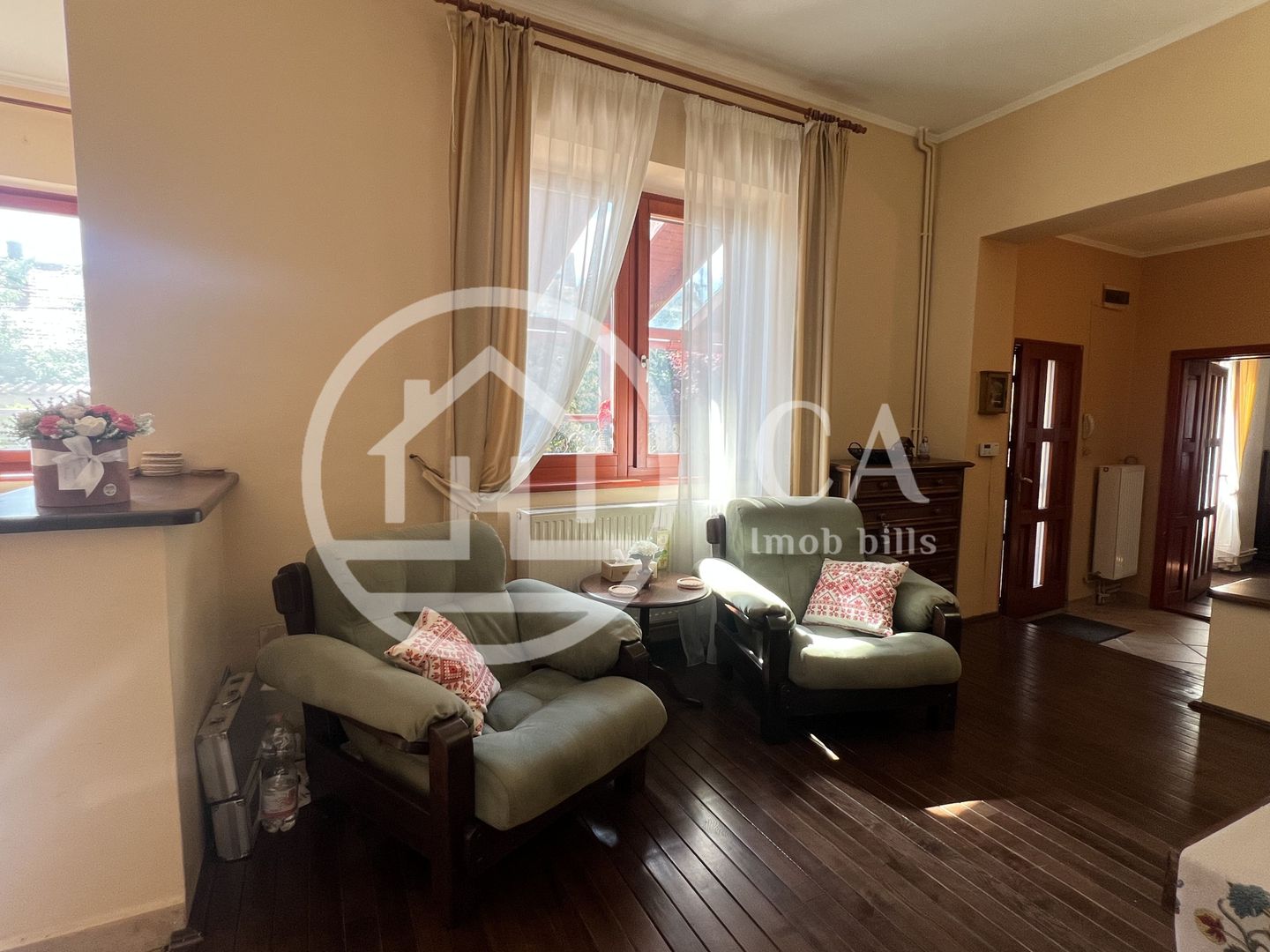 Casa cu 5 camere de vânzare in zona Centrala, Oradea - Poză 6