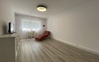 ZONA PREMIUM! AP RENOVAT! 2 camere deco, 57 mp, Plopilor, et 3/4 , sud - Poză 2