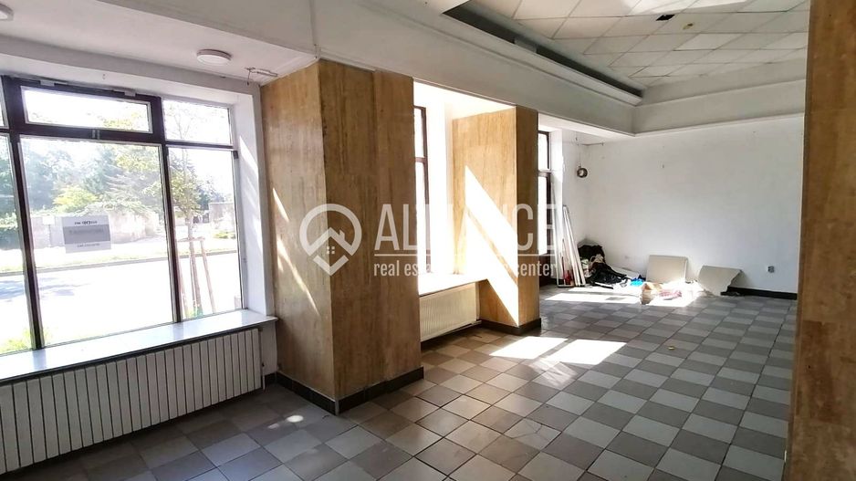 CENTRU (COD10) - Spatiu comercial de inchiriat - Poză 3