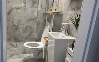 Casa cvadruplex de vanzare 4 camere, curte proprie - Poză 4