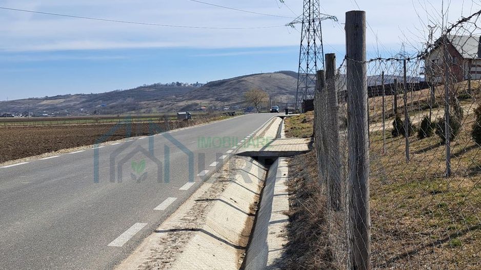 Teren extravilan 2100 mp, Miroslava, sat Uricani, str. Eroilor - Poză 4