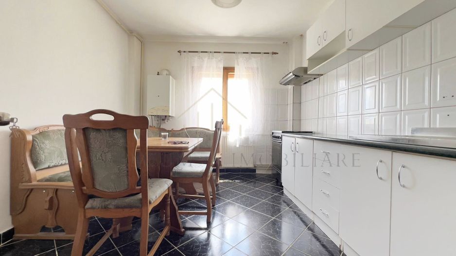 Apartament 2 Camere - Zona de jos - Decomandat - Poză 3