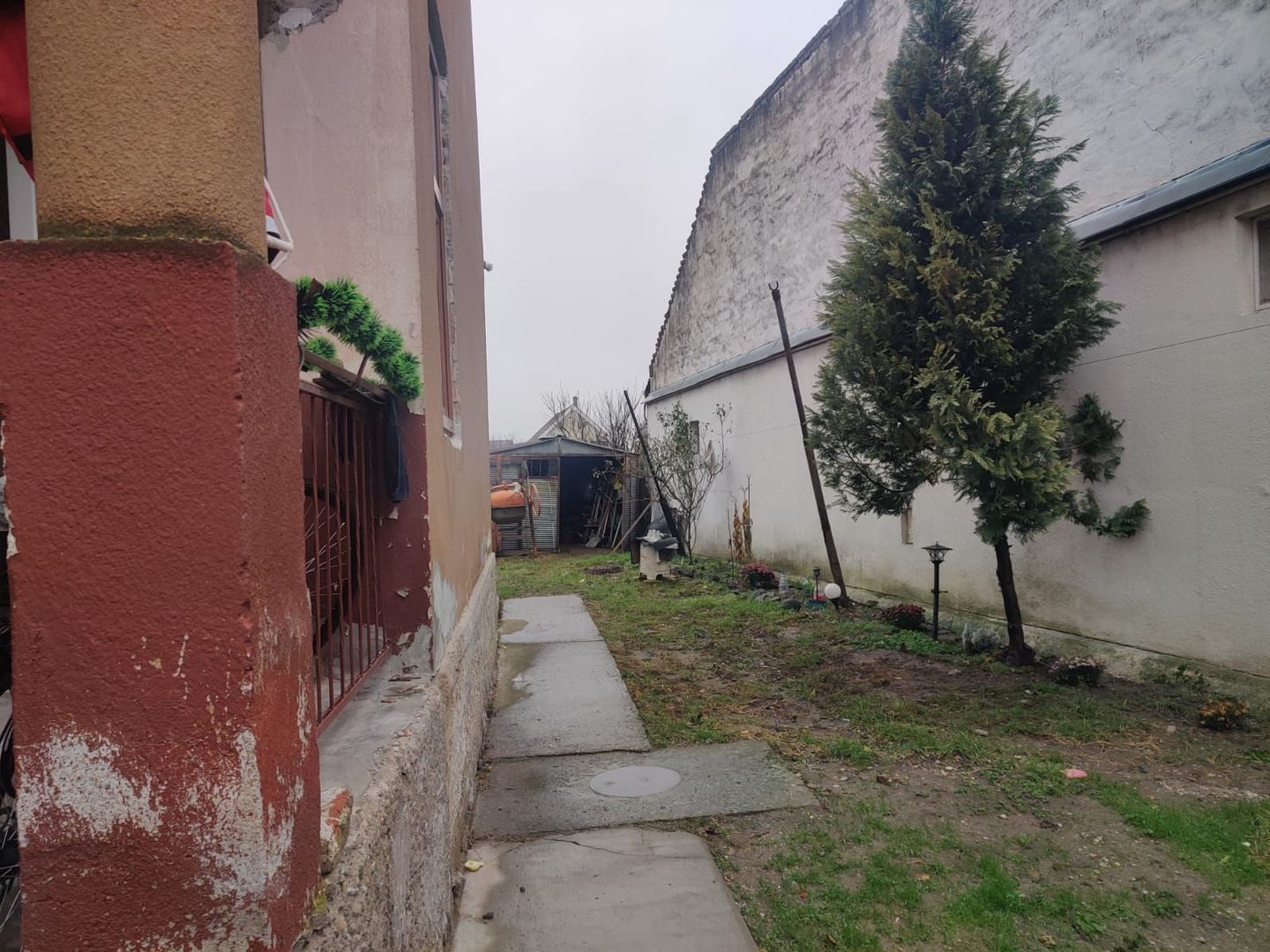 BRASADAS vinde vinde casa 4 cam. teren 5 ari 117mp. - Poză 1