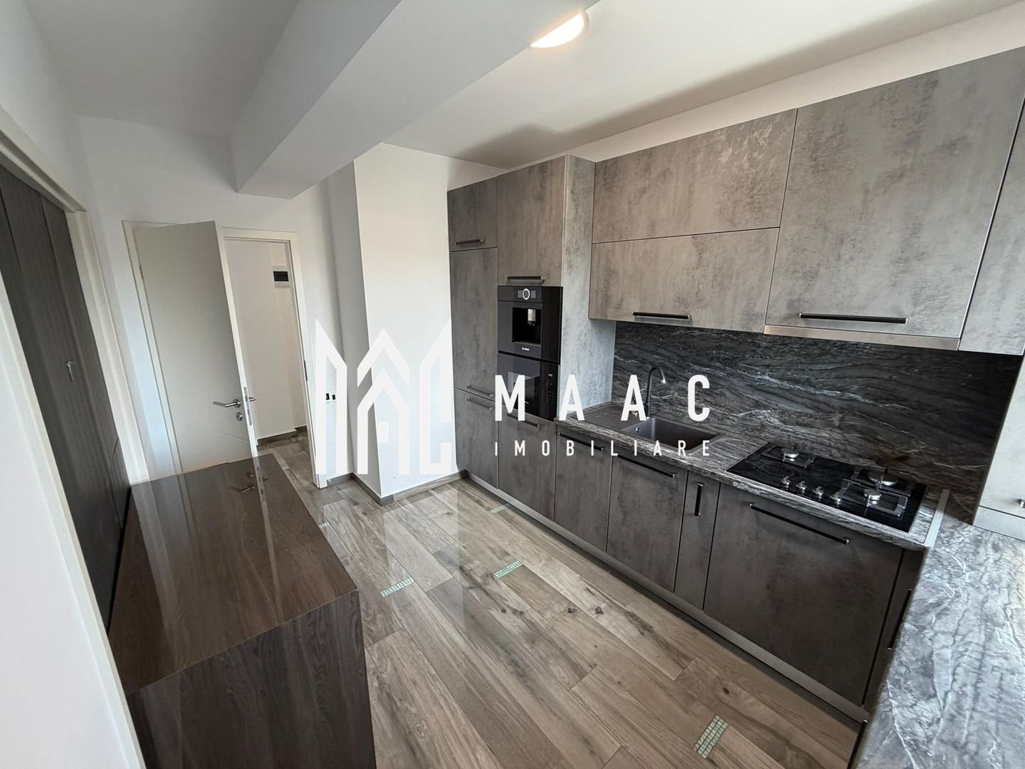 Apartament 3 camere | Calea Dumbrăvii, Sibiu | 82 mp, parcare - Poză 3