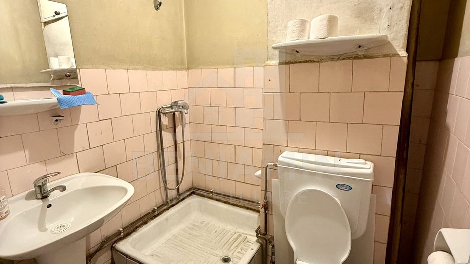 4 decomandate - 80mp - etaj 1 - 2bai - centrala - invesitie - Astra - Poză 7