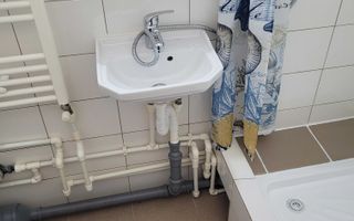 Apartament 1 cameră, zonă centrală Podul de Fier, mobilat, cu balcon și loc de parcare - Poză 5