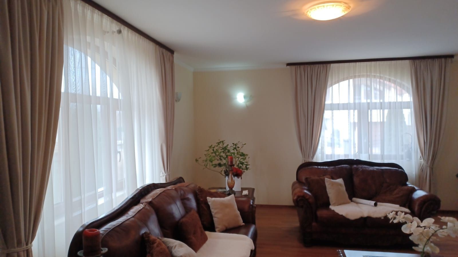 BRASADAS vinde casa individuala 8 cam teren 10 ari Unirii. - Poză 9