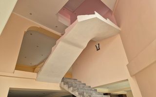 Vand casa 11 camere, P+2, zona OM, pretabil gradinita privata, etc! - Poză 6