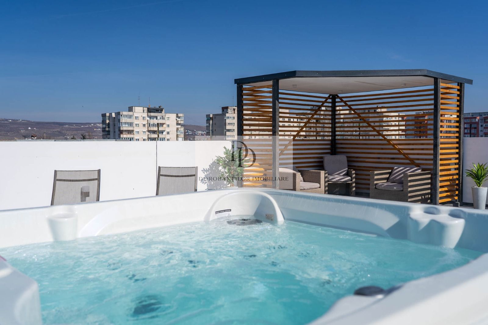 Penthouse LUX cu terasă 150 mp & jacuzzi | Iulius Mall – FSEGA - Poză 15