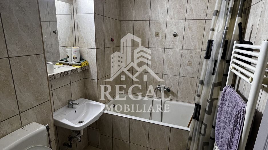 Garsonieră de închiriat – modernă, complet utilată, în zona centrală - Poză 5