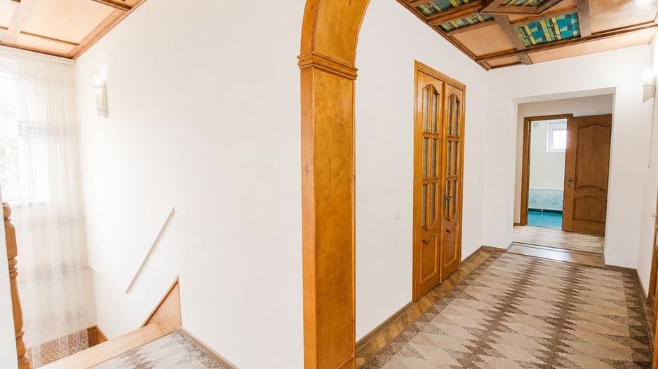 Casă 210 m² cu 5 dormitoare și teren 10 ari – Euroreparație | Drochia, str. Grigore Ureche - Poză 50