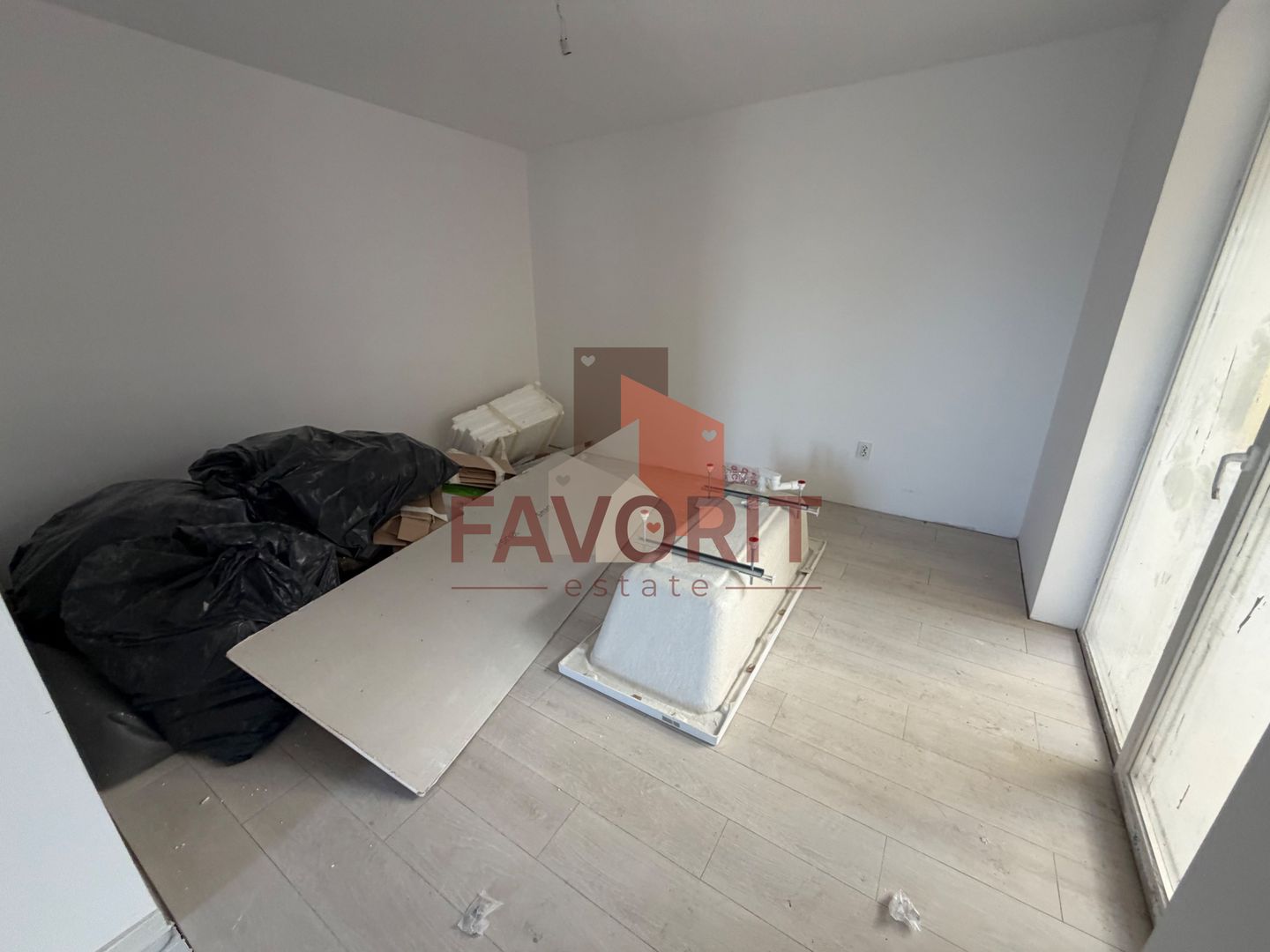 Bloc Nou. Terasa generoasa. Disponibil imediat. - Poză 4
