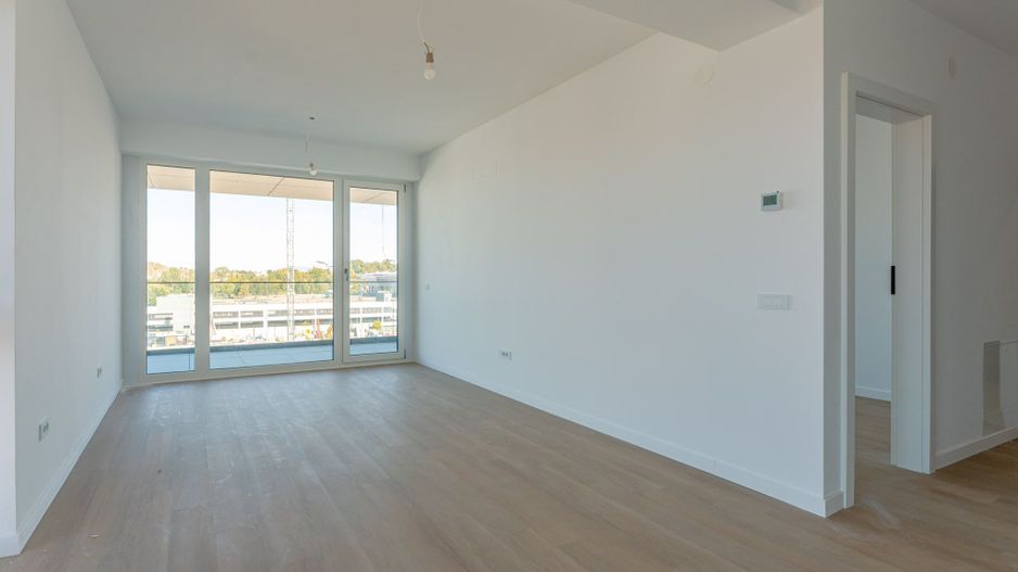 Studio Bartolomeu | 43 mp + Balcon 10 mp | Etaj 5/8 | Sală Polivalentă - Poză 3