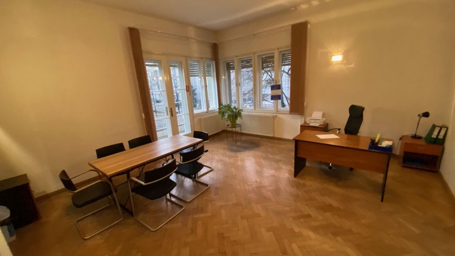 Spațiu de birouri de 143mp de închiriat în zona Central - Poză 9