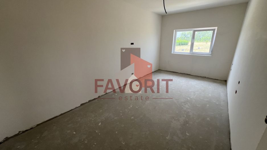 Duplex 4 camere despartit prin camera tehnica | Chisoda - Poză 11