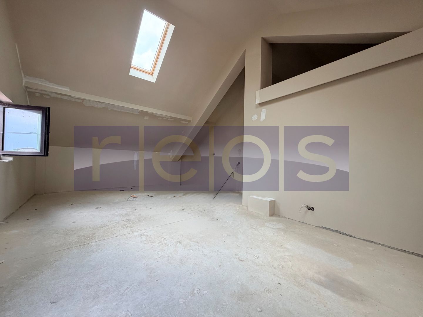 VANZARE 4 CAMERE | 136 MP UTILI | LOC DE PARCARE INCLUS | JIULUI - Poză 3