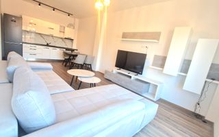 Apartament de inchiriat cu 3 camere , strada Papiu Ilarian - Poză 1