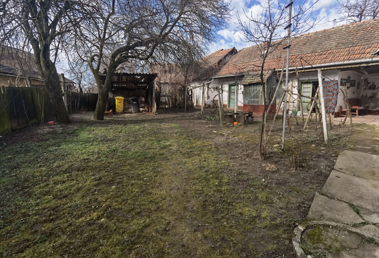 Casa cu teren generos- Recas - Poză 3