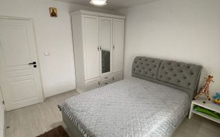 Vand casa tip duplex, mobila si utilat - Poză 4