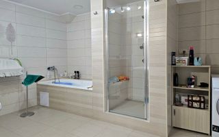 Casă plus Spațiu comercial 741 mp, Teren 906 mp Brasov - zona Blumana - Poză 20