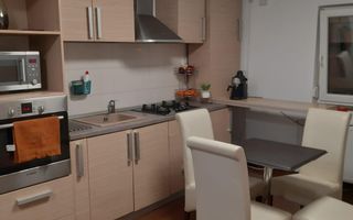 apartament cu 2 camere zona Complex Studentesc - Poză 1