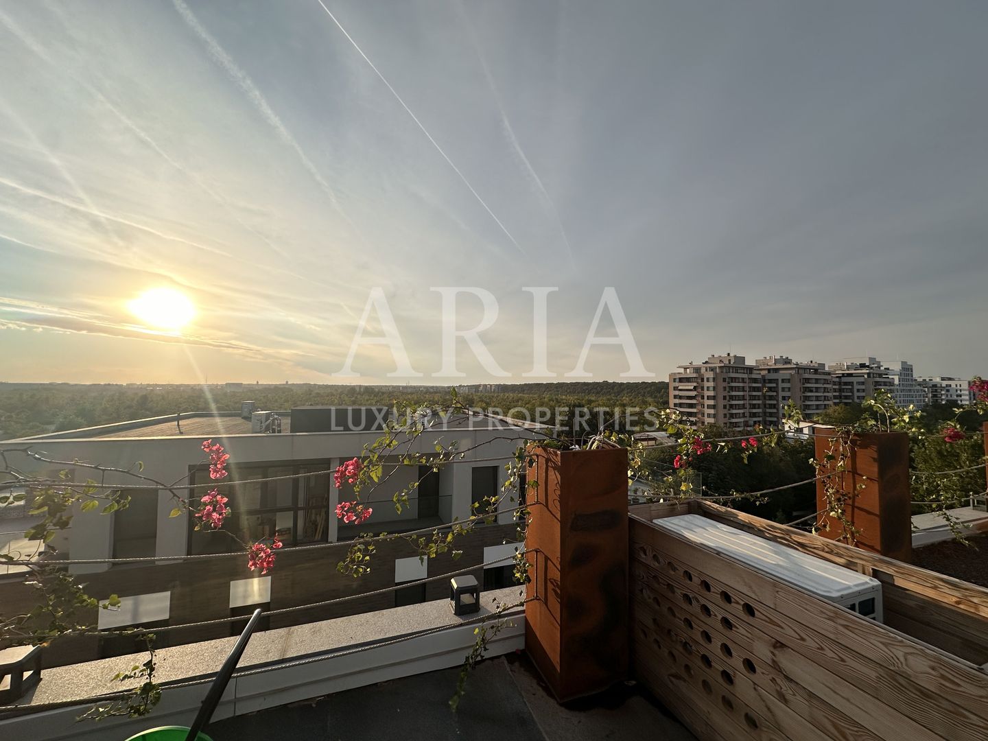 BELAIR LAKE - Penthouse duplex - LAKEFRONT - - Poză 33