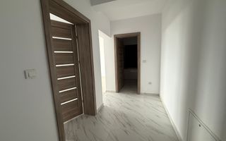 Apartament cu 2 camere in Giroc - Poză 3