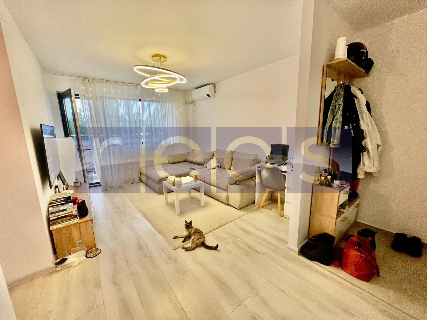 VANZARE APARTAMENT  2 CAMERE 50MP MOBILAT COMPLETE HILS PALLADY PARCARE INCLUS - Poză 3