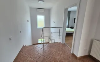 Casă cu 5 camere, 220 mp, teren 500 mp – Prelungirea Ghencea - Poză 15