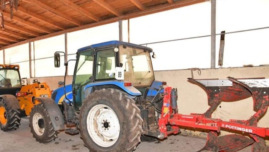 Vanzare ferma agricola Negru Voda - Constanta cu 240 hectare teren si utilaje - Poză 28