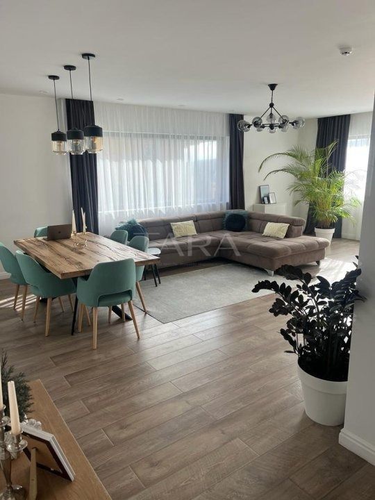 Casa spectaculoasa, zona privata, finisaje de lux. - Poză 1